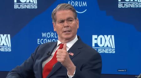 Scott Bessent auf dem Podium des WEF in Davos