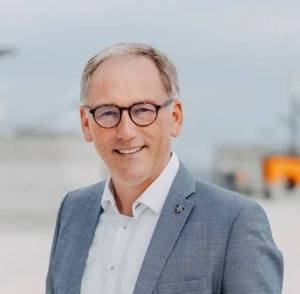 Landrat Michael Köberle (Quelle: https://www.landkreis-limburg-weilburg.de/politik-verwaltung/presse-oeffentlichkeitsarbeit/pressemitteilungen/details/landrat-koeberle-beginnt-zweite-amtszeit-miteinander-herausforderungen-bewaeltigen)