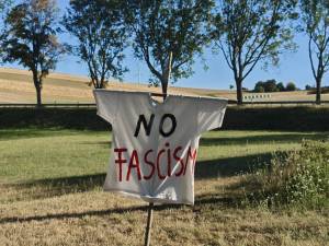 Gegenprotest in Holzhausen a.d.H.