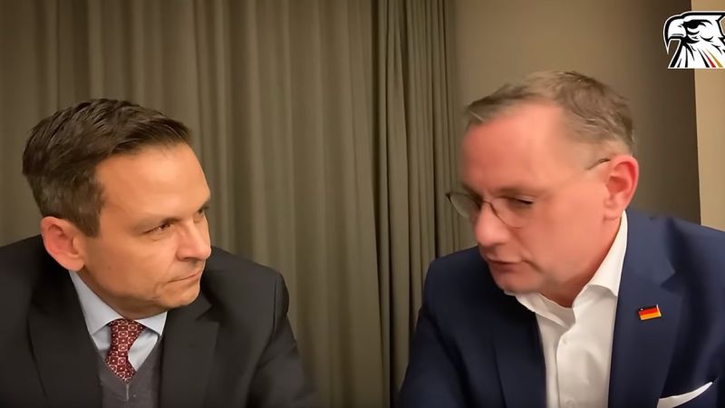 Tiuno Chrupalla im Gespräch mit Gerald Grosz